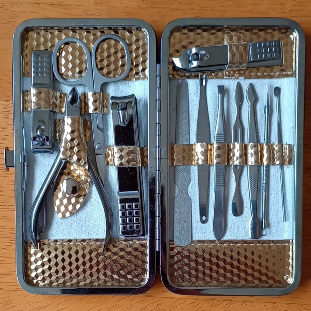 Deluxe Gold and Rose Gold Manicure Set